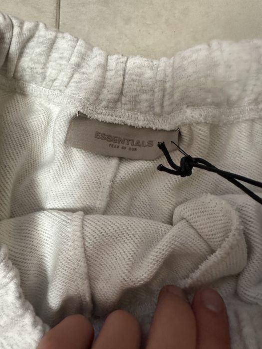 Штани Essentials