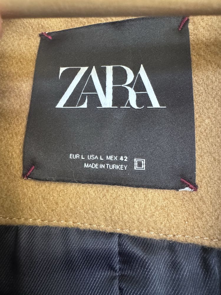 Пальто Zara. Розмір L