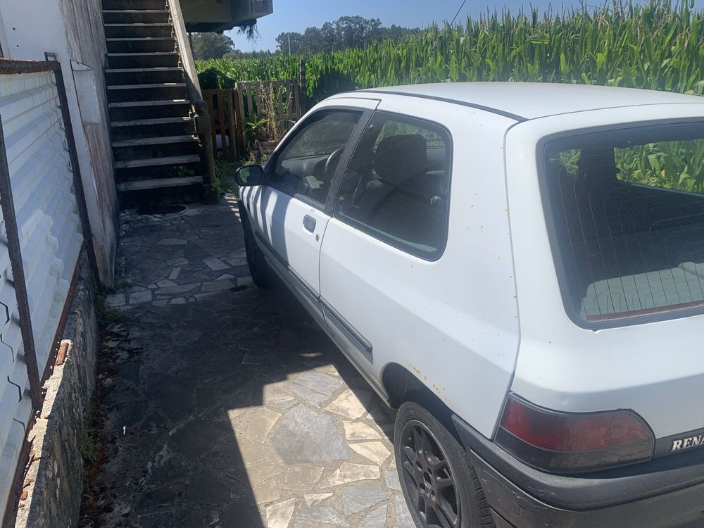 Renault clio 1.1 gasolina