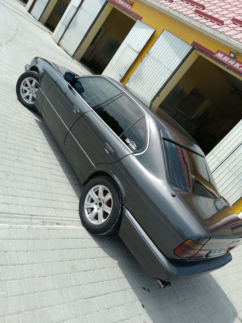 Продам бмв е34 (можливий обмін на мінівен)