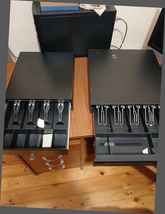 Денежные ящики металлические - коричневые б/у 2 шт