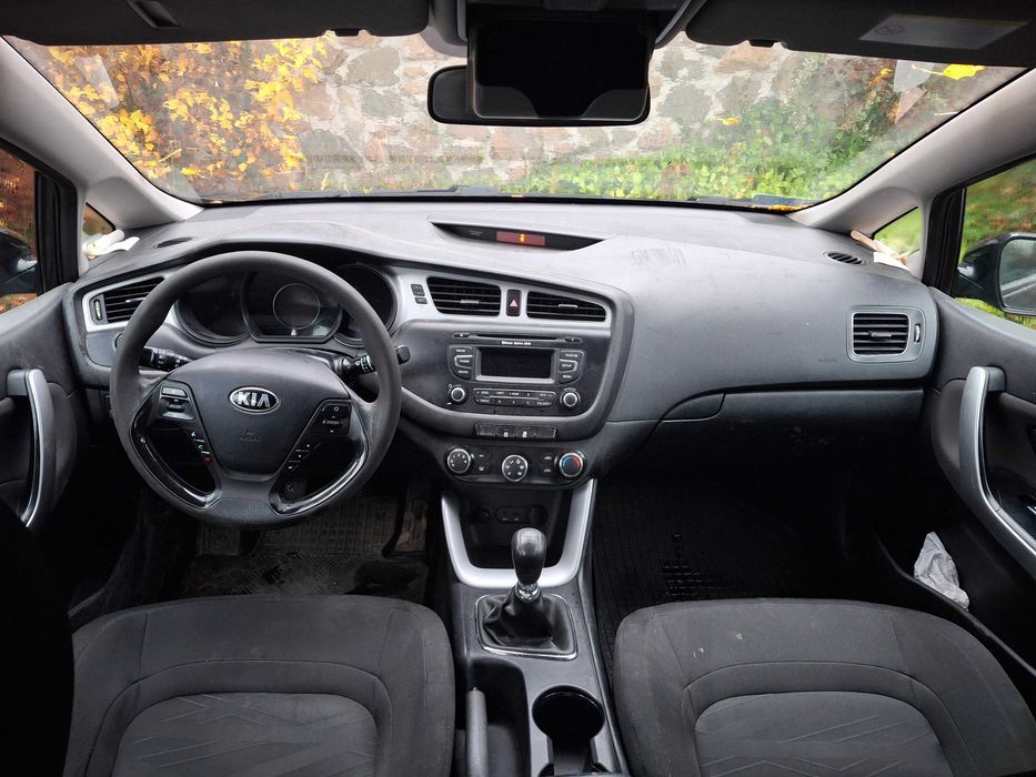 Samochod osobowy KIA CEED 1.6