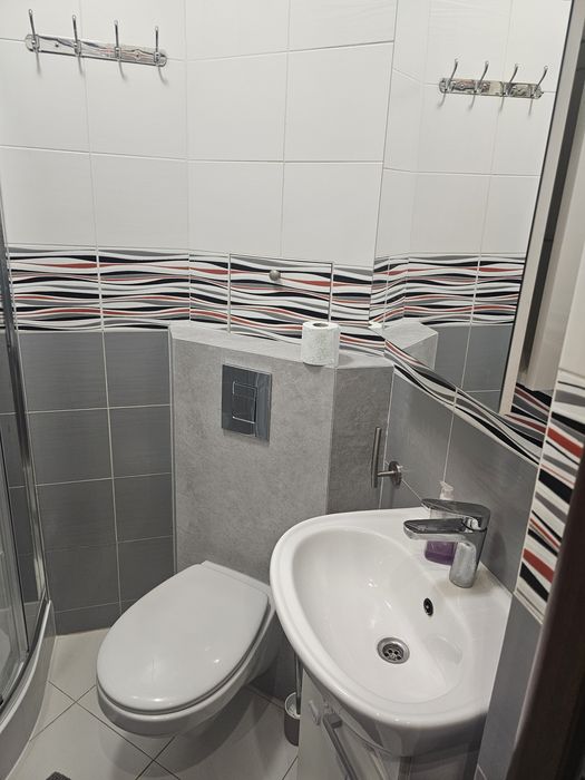 Wynajmę kawalerkę z oddzielną kuchnią