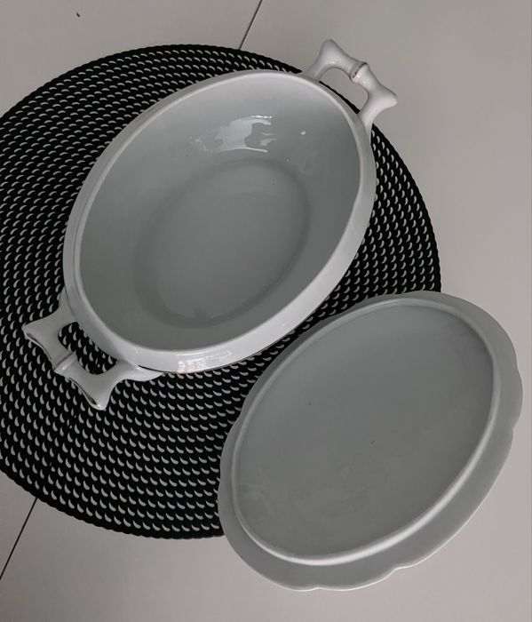 Przedwojenna porcelana Giesche. Waza