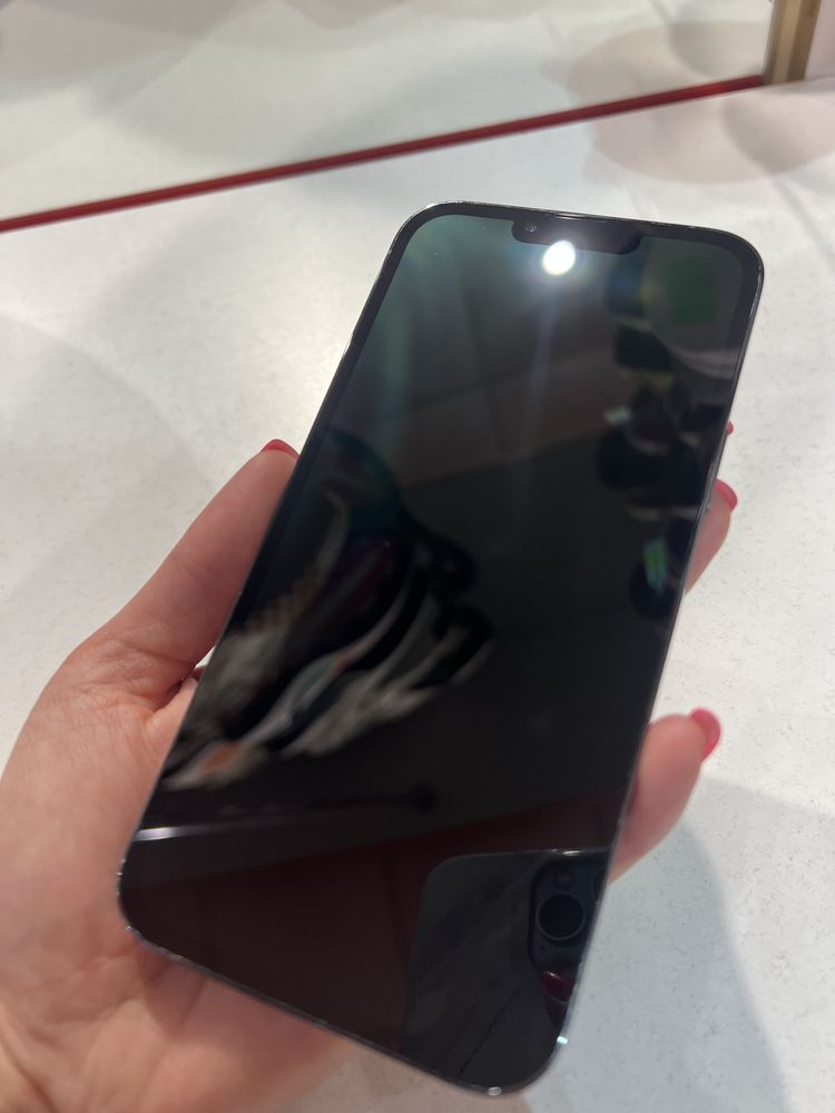 Продам iPhone 13 Pro Max