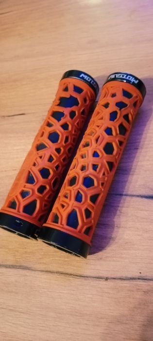 Gripy rowerowe Motsuv Super design !