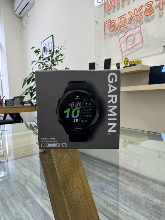 Garmin Forerunner 970 Carbon Gray DLC Titanium Black Case 010-02969-00