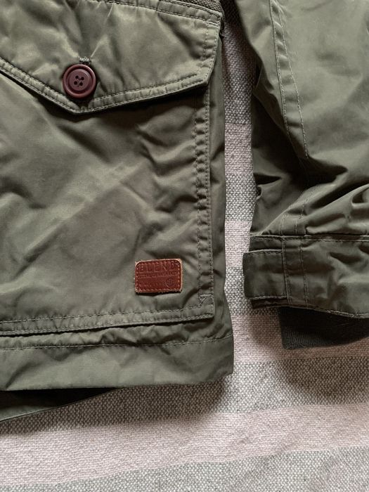 Kurtka na zimę w kolorze brudnej zieleni