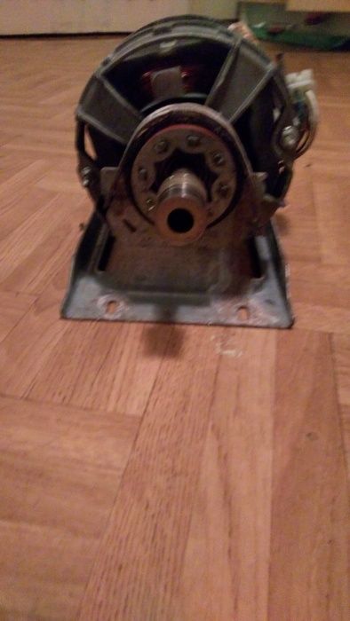 silnik 220v do pralki Brand lub whirlpool stan dobry