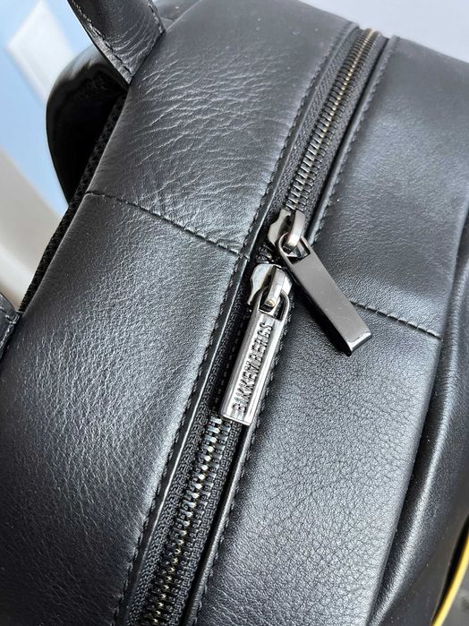 BIKKEMBERGS рюкзак шкіряний кожаний оригинал
