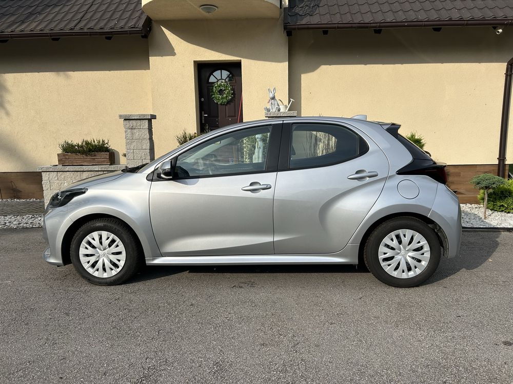 Toyota yaris 4 hybryda super stan