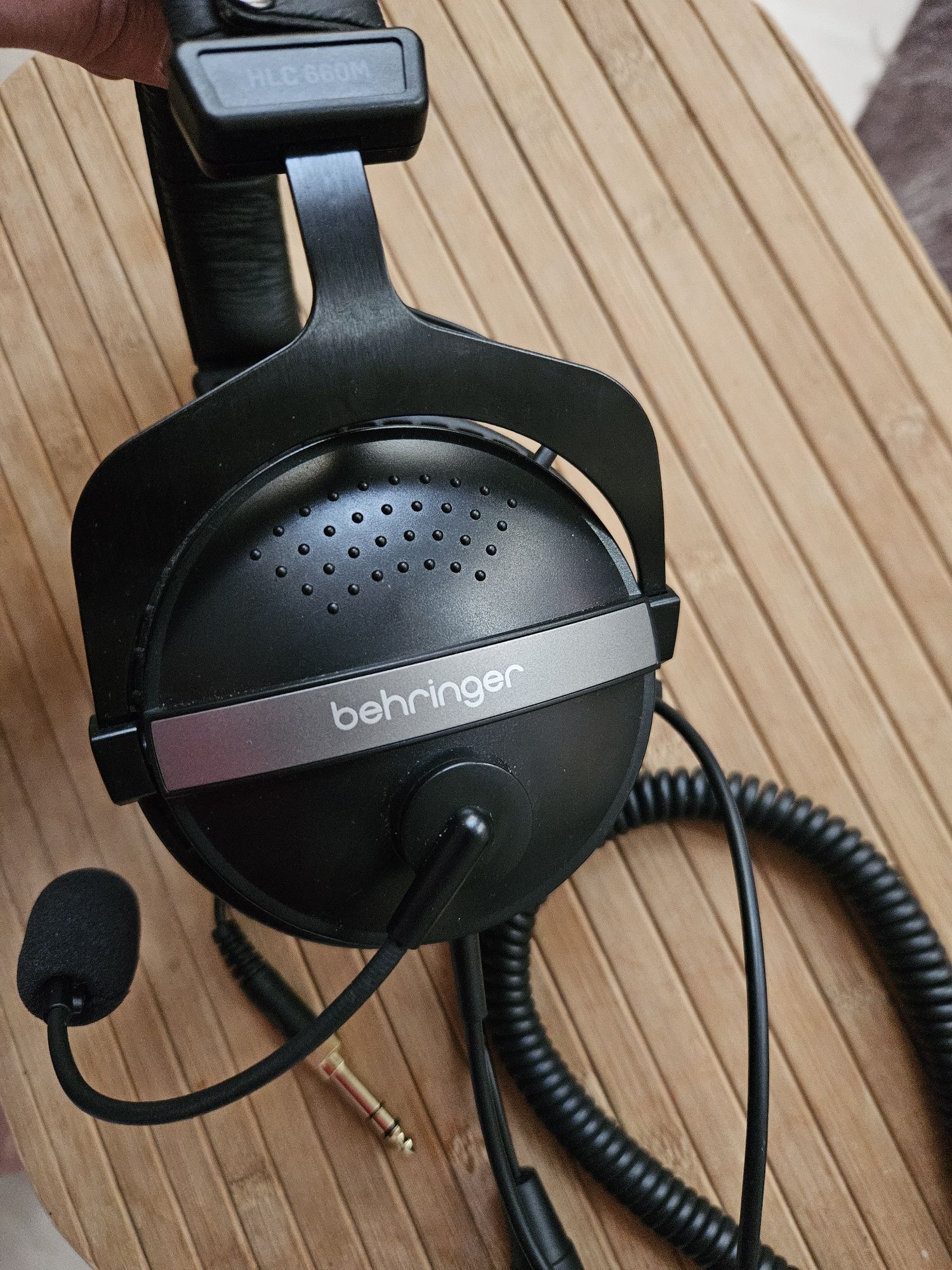 BEHRINGER HLC 660M (150 Ом) Навушники з мікрофоном