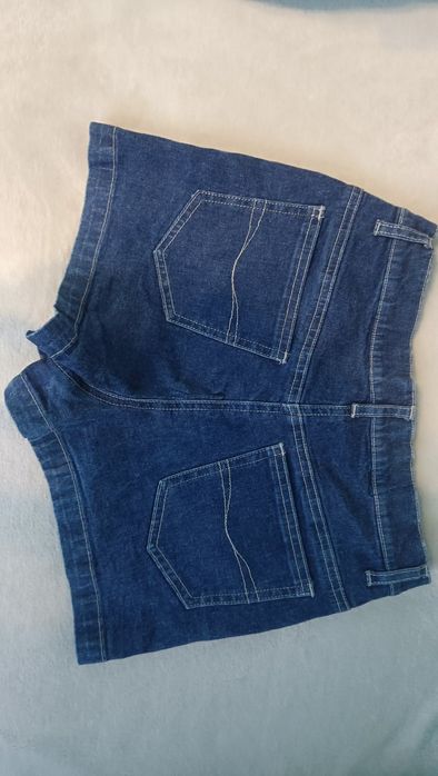 Нові джинсові шорти на дівчинку 12-14років