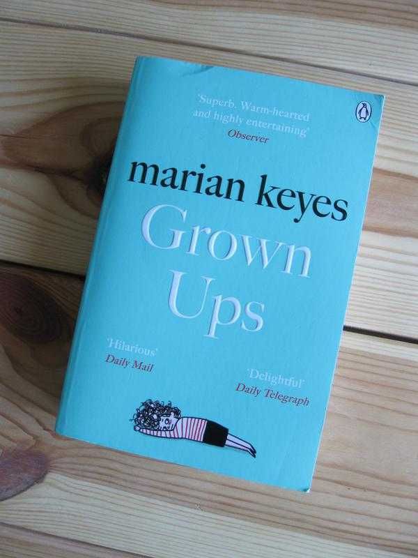 Книга англійською мовою "grown ups" marian keyes