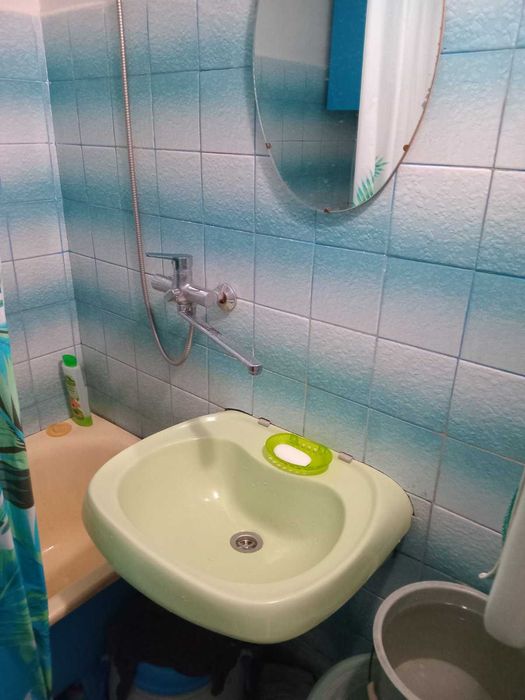 Оренда двох кімнат 4х кімн. квартири