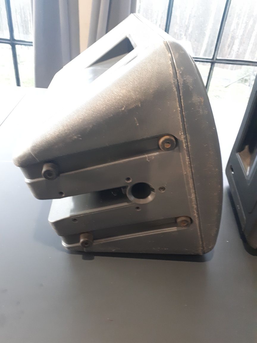 Kolumny esteradowe Peavey  PR12