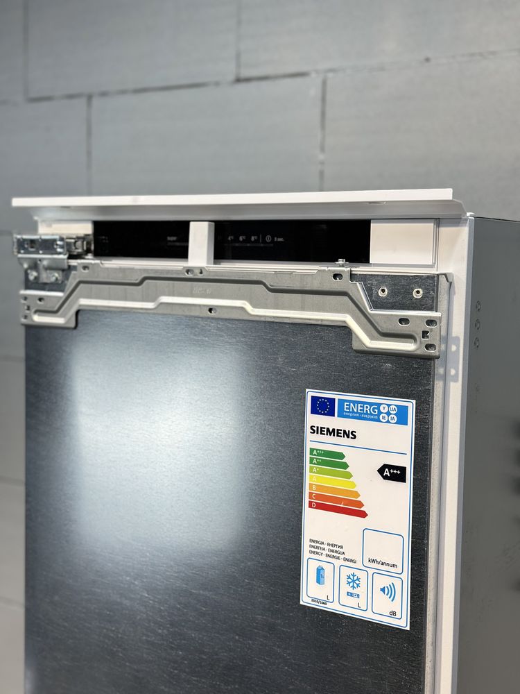 Виставка 2024 рік Siemens KI81RSDD0/01 A+++ 319 л, Led