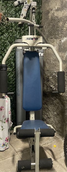 Maquina ginasio- musculacão