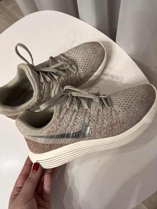 Кросівки від бренду Nike