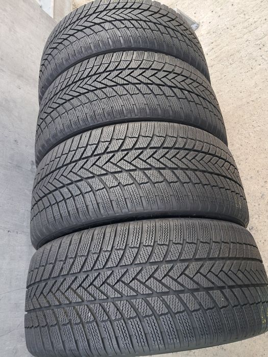 Резина зимова, 245/40 R19 Bridgestone Blizzak LM005 (арт. 13649)