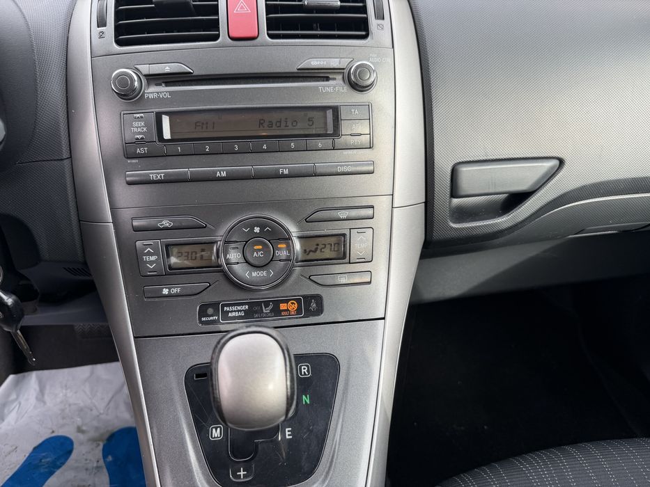Toyota Auris 1.4 D4D 90 KM automat Gwarancja Gethelp