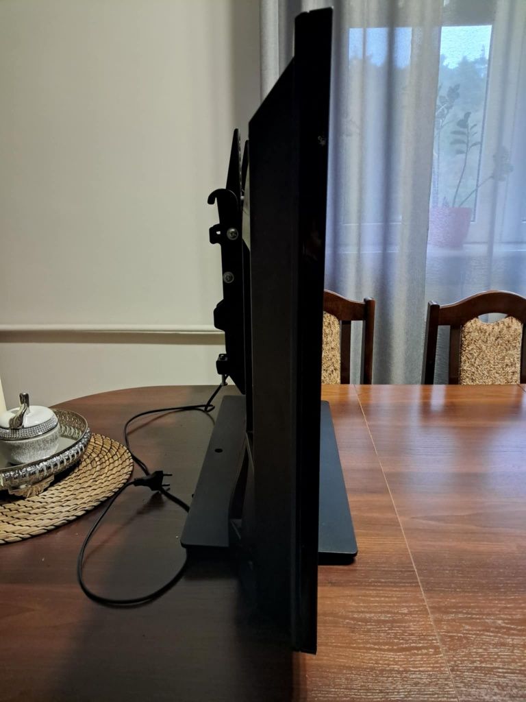 Sprzedam telewizor toshiba
