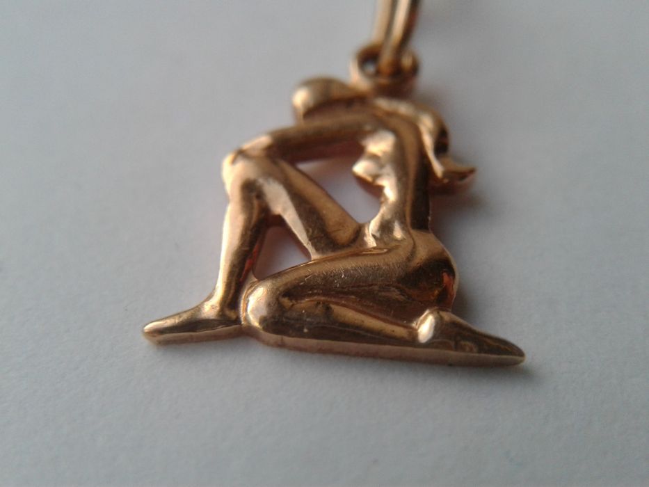 Золотая подвеска 1,42 гр. 583 СССР золотой кулон золота підвіска Діва