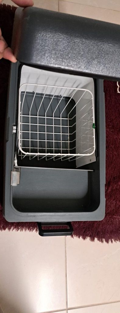 Frigorífico  arca para caravana ou caminhão