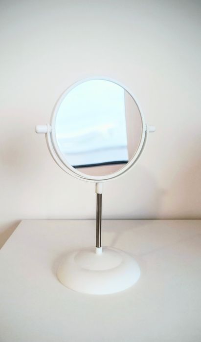 Espelho de pé de dois lados, desmontável, branco e prateado