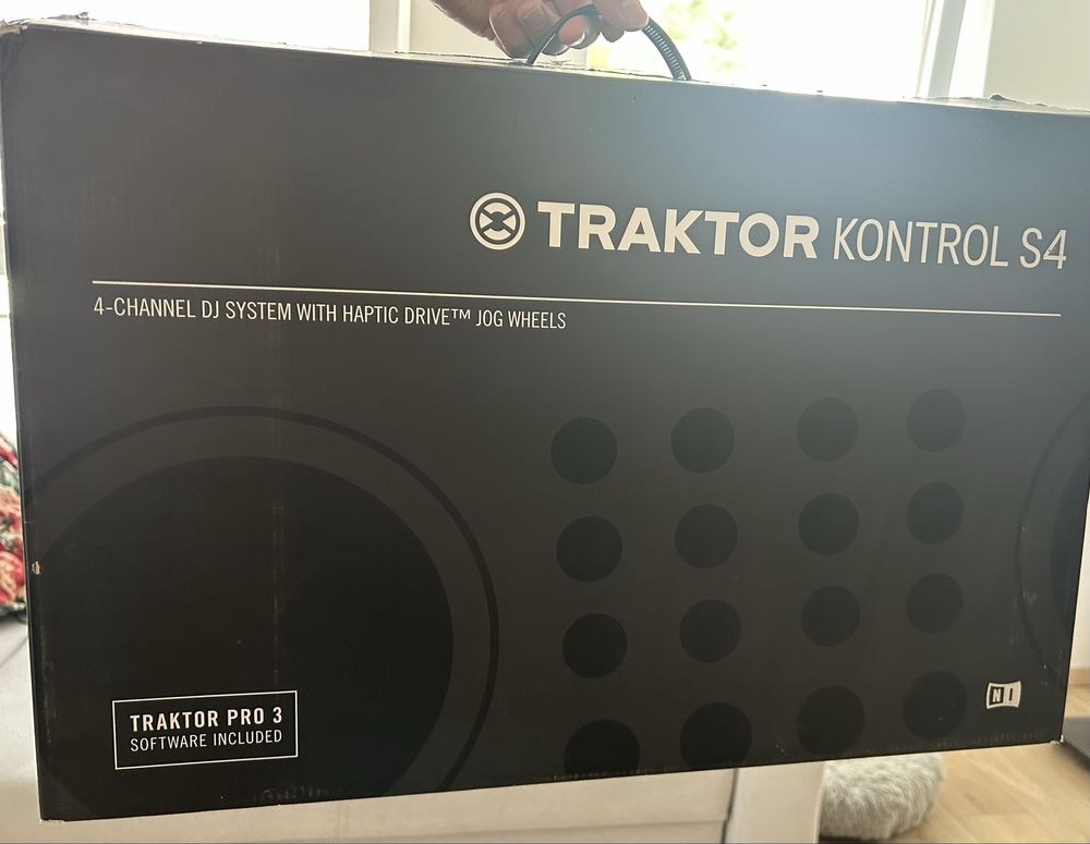 Traktor kontrol s4 mk3