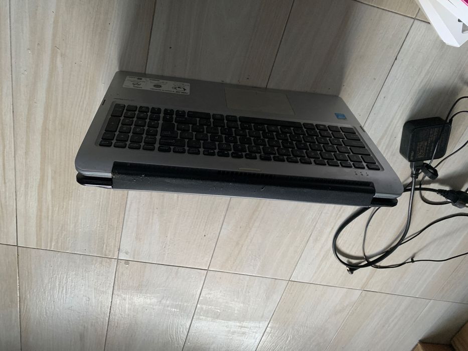 PC ASUS 360 TOUCHSCREEN