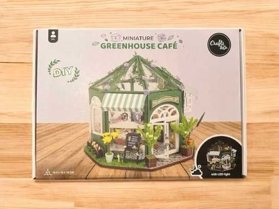 Miniaturowy Domek Greenhouse Café DIY – z oświetleniem LED HIT!