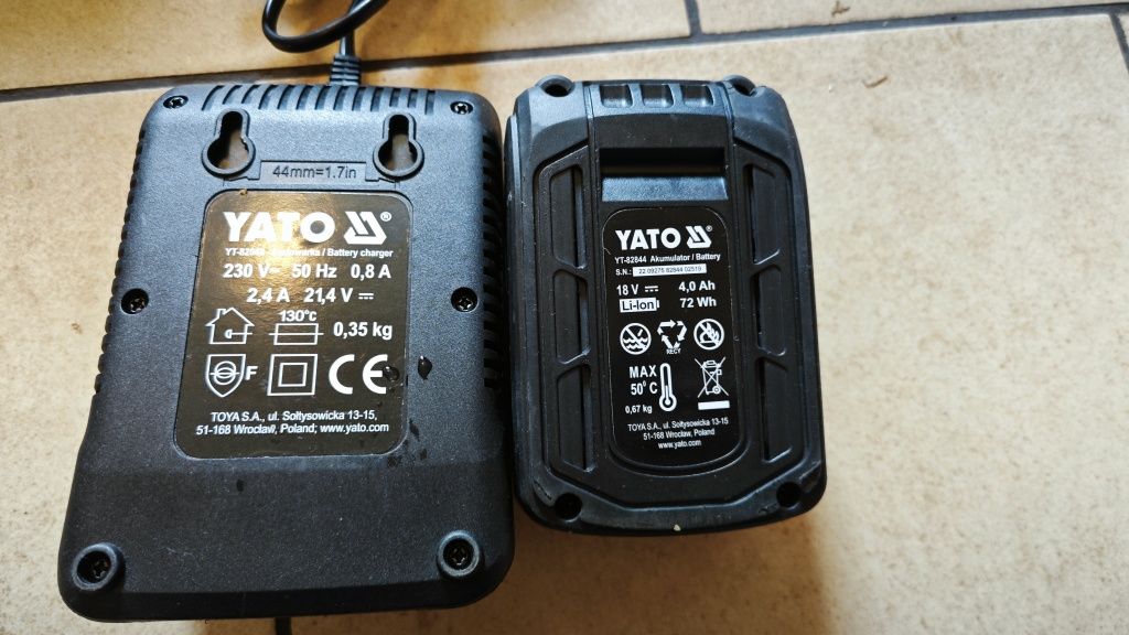 YATO  odkurzacz akumulatorowy