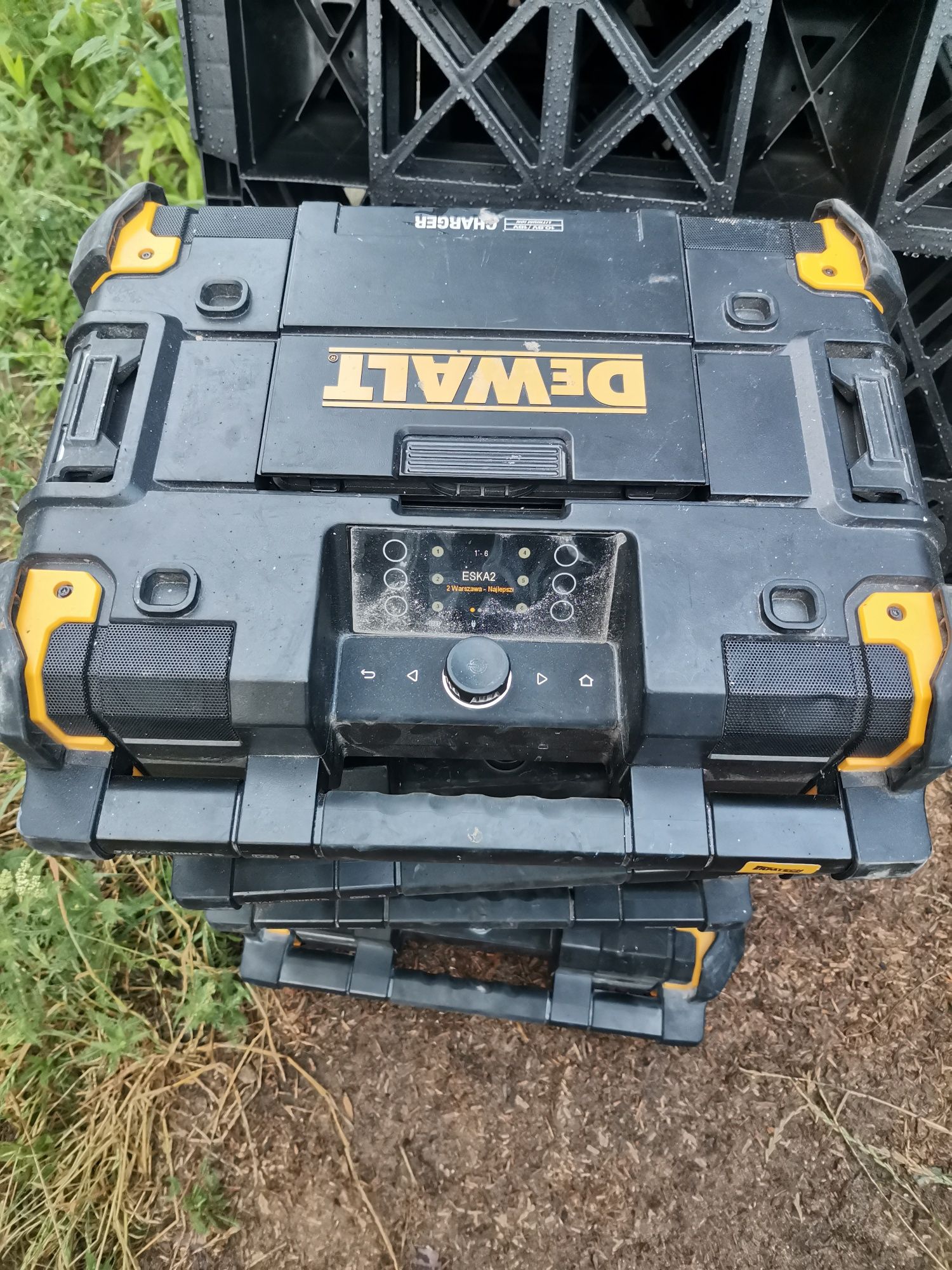 Радіо Dewalt Блютуз