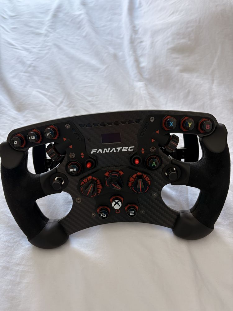Cockpit completo - Fanatec DD1 + Heusinkveld Sprint + Playseat Trophy