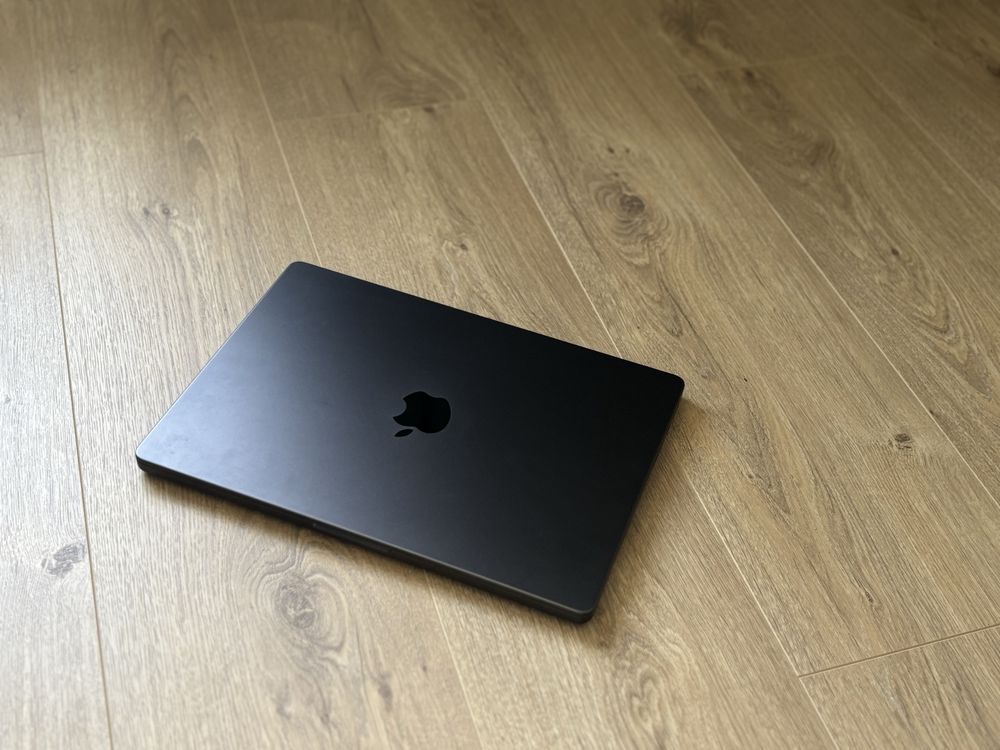 MacBook Pro 14" Apple M3 Pro 18GB/512GB Space Black 2023 MRX33