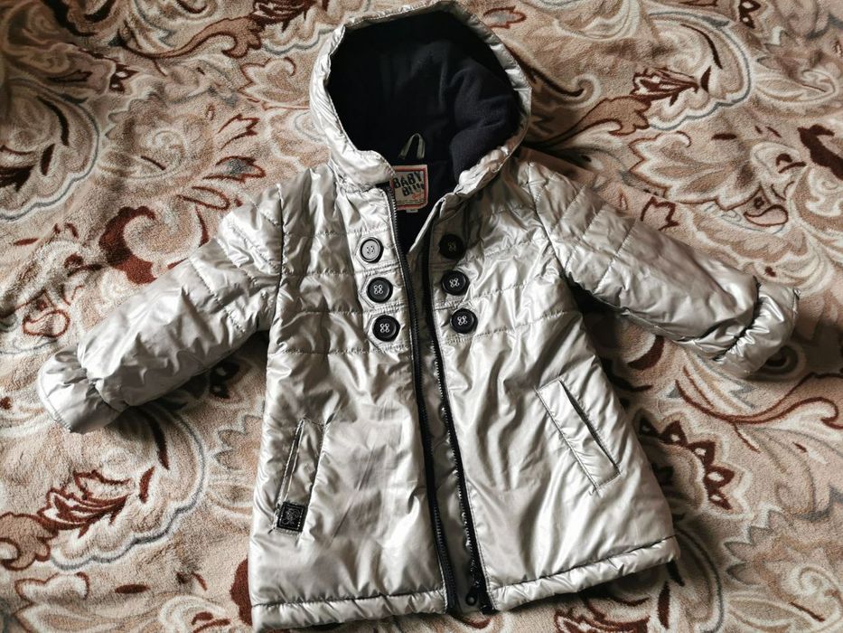 Дитяча куртка з капюшоном