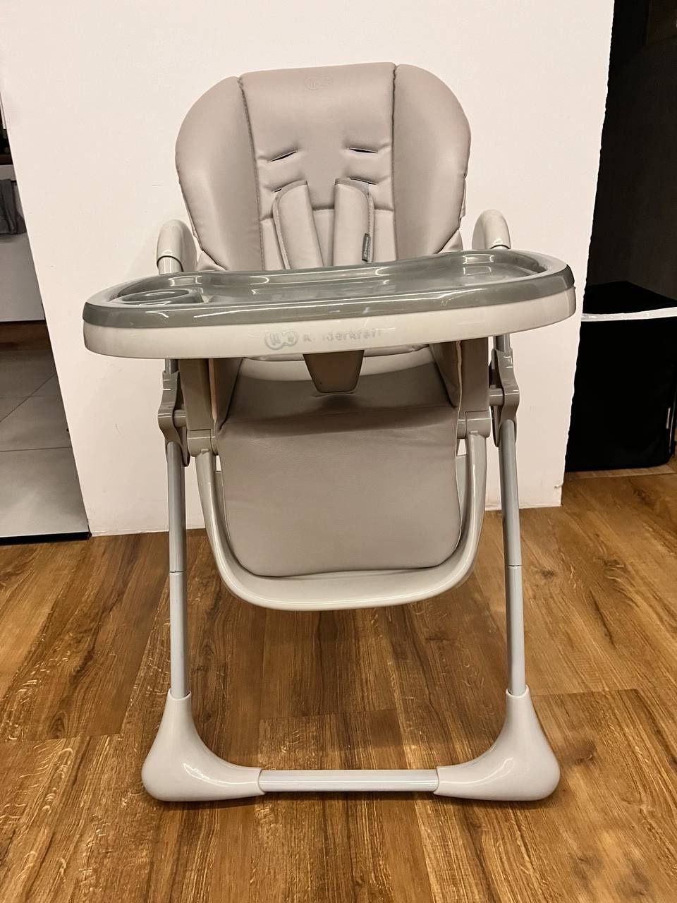 Krzesełko do karmienia kindercraft