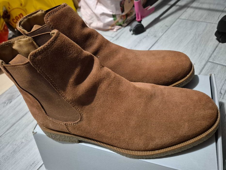 Buty Gino Rossi 42 zamsz nowe