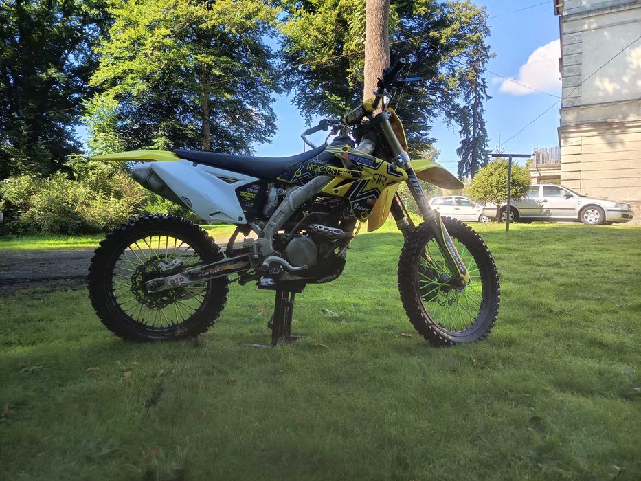Szuzuki rmz 250 09r korba stoi