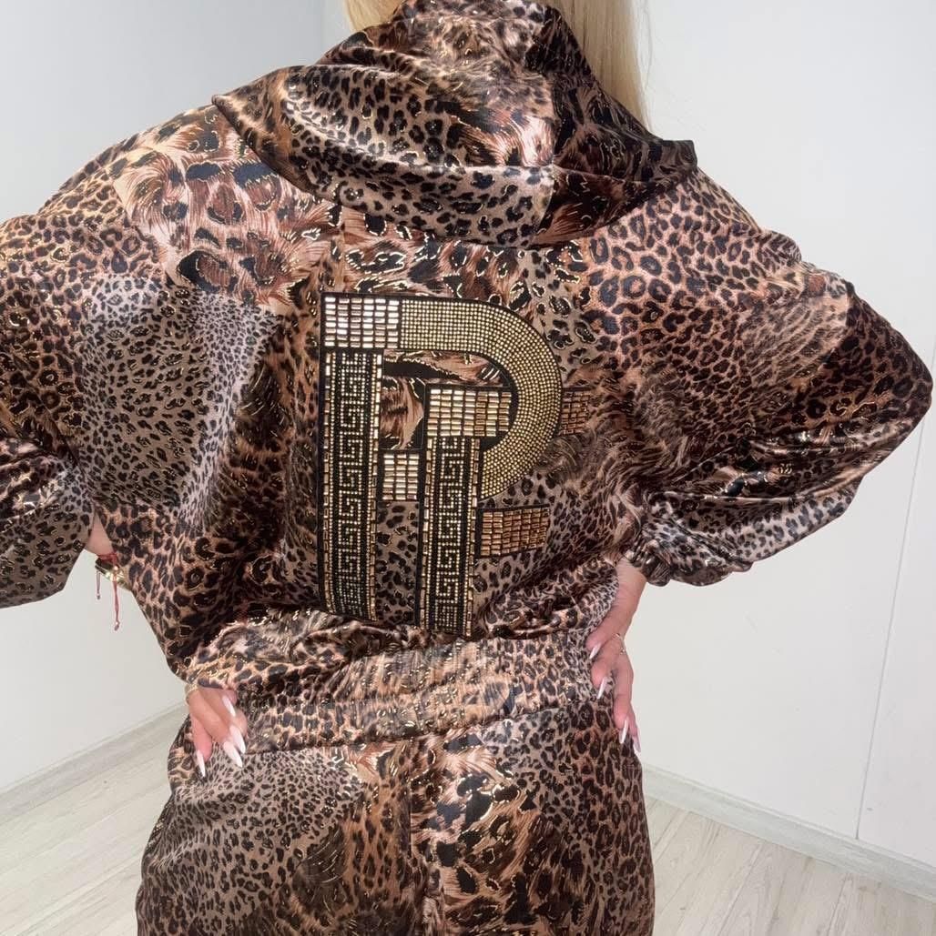 Piękny komplet dres welurowy pantera logo paparazzi fashion