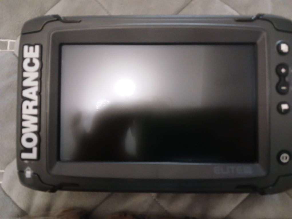 Продам Lowrance elite  7ti2