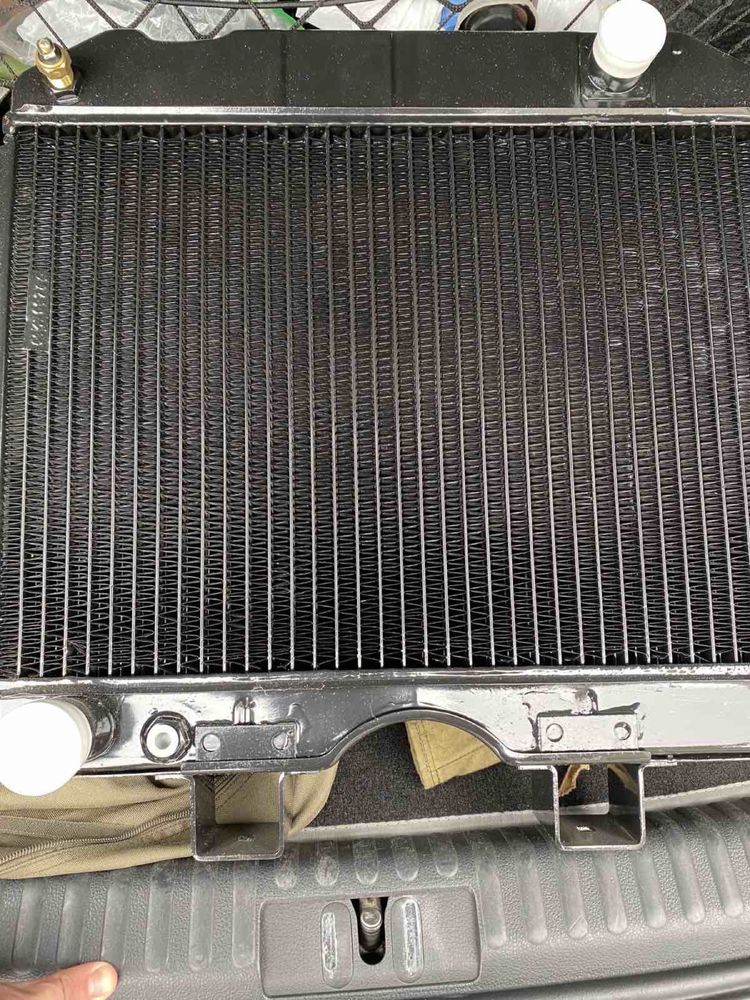 Радиатор водяного охлаждения двигателя (3-х рядный .на автомобили уаз