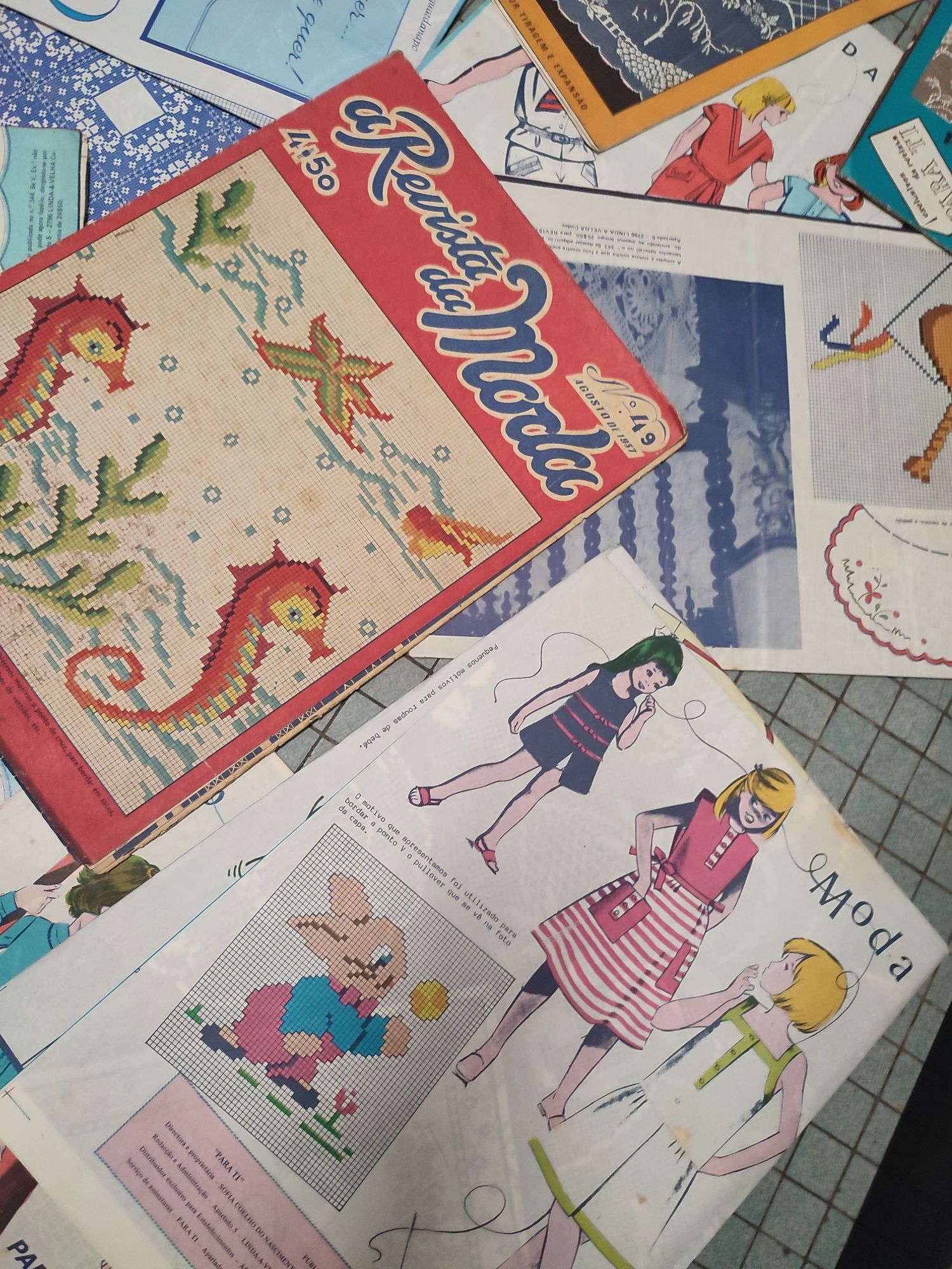 150 Revistas vintage de 1945/1950 de bordados crochê artes