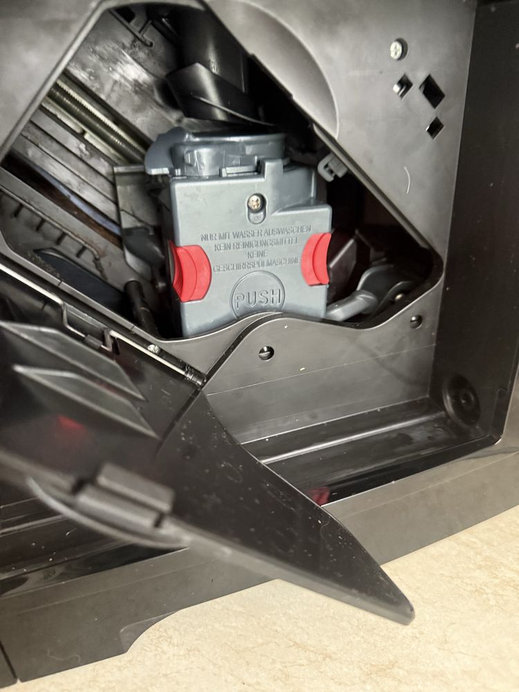 Кофемашина DeLonghi Magnifica S ECAM 22.110