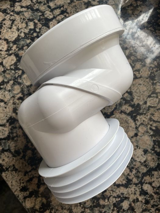 Przyłacze kanalizacyjne z przesunięciem 6 cm
