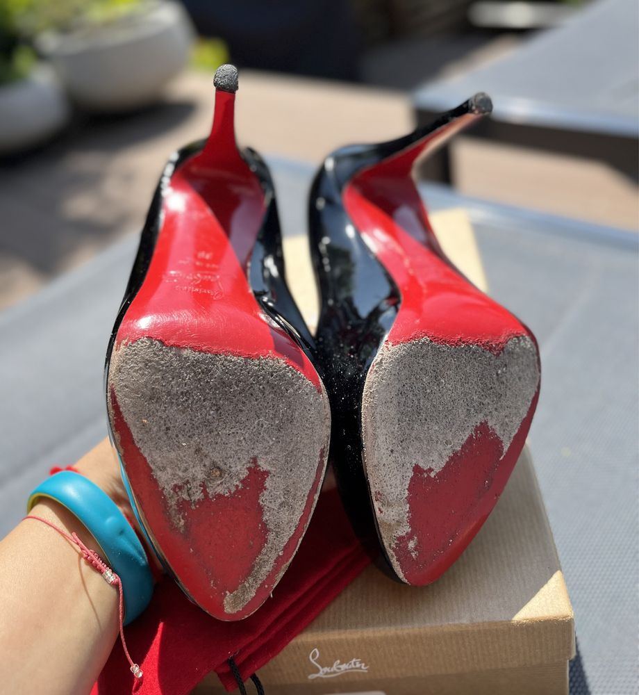 Christian Louboutin r. 39 38 Mini bout peep-toe