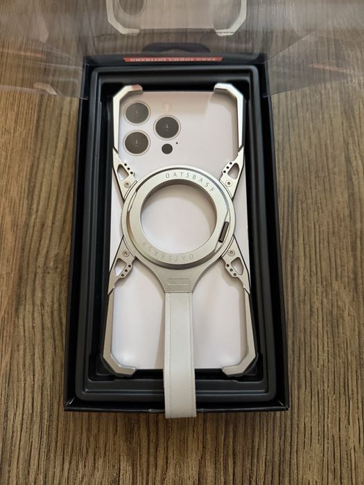 Бампер чохол на айфон iphone 16 Pro max