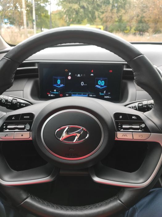 Продам Hyundai TUCSON 2023