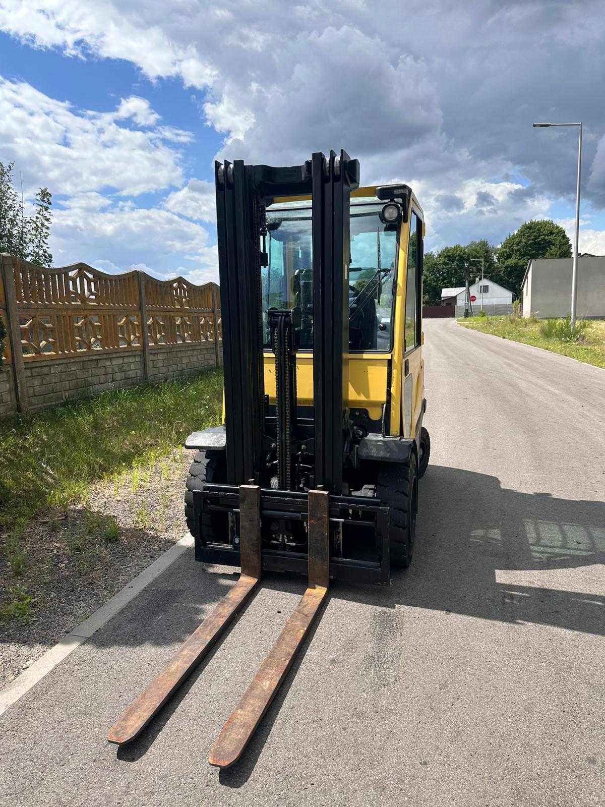Wózek widłowy HYSTER H2.5FT LPG triplex przesuw kabina